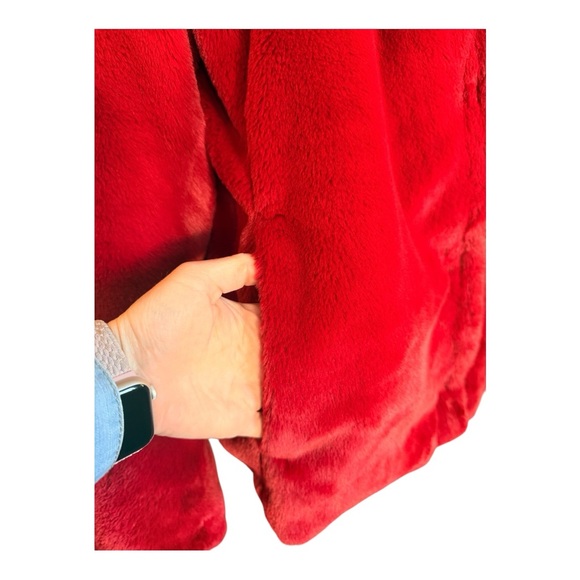 Avec Les Filles Red Faux Fur Coat - Picture 2 of 5